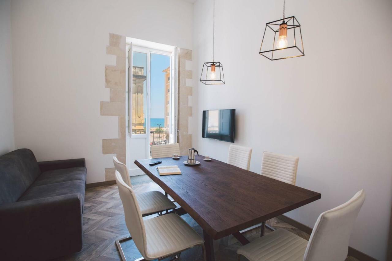 سيراكوزا Suite Giaraca #Seaview #Bigterrace #Seaview المظهر الخارجي الصورة